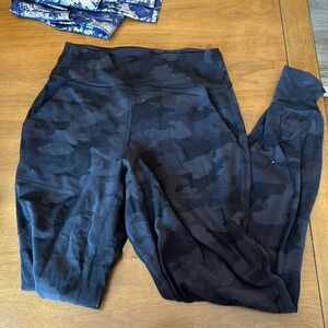 28” Lululemon Grey Camo Align Joggers